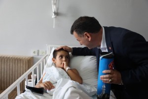 Başkan Çetin, Sünnet Çocuklarını Ziyaret Etti